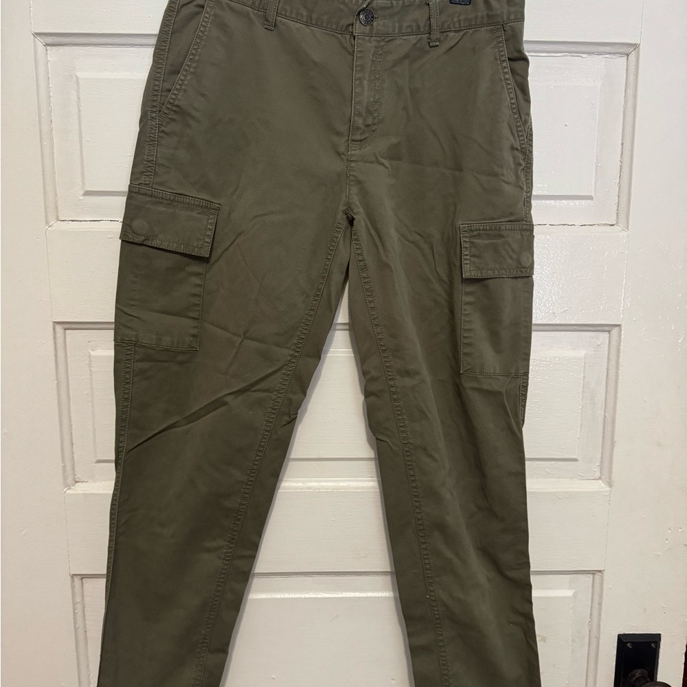 Banana Republic Women's Olive Cargo Pants - 25in Inseam